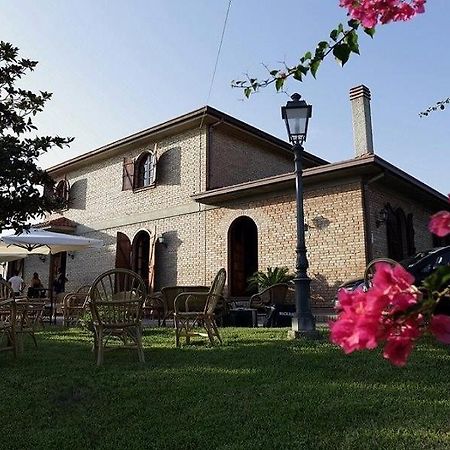 Villa Amalia Gizzeria Luaran gambar