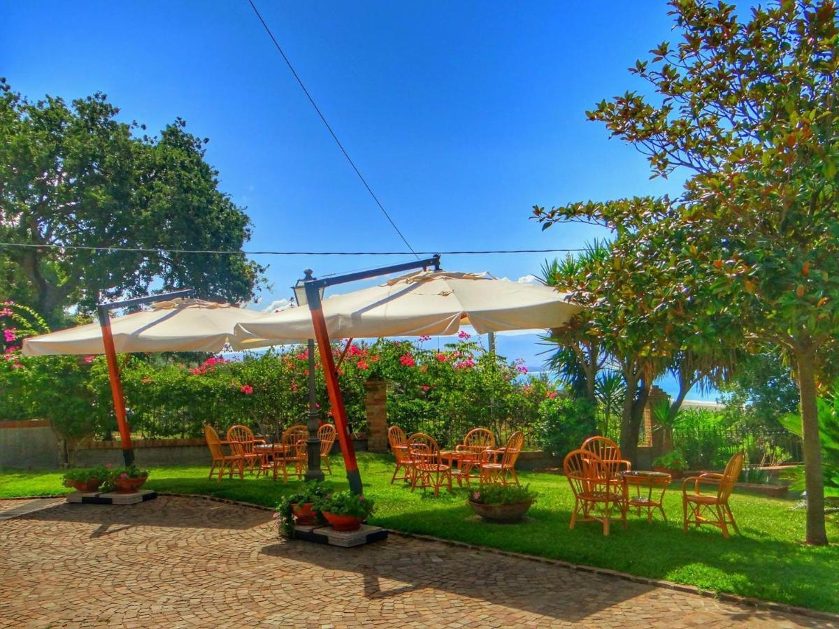 Villa Amalia Gizzeria Luaran gambar
